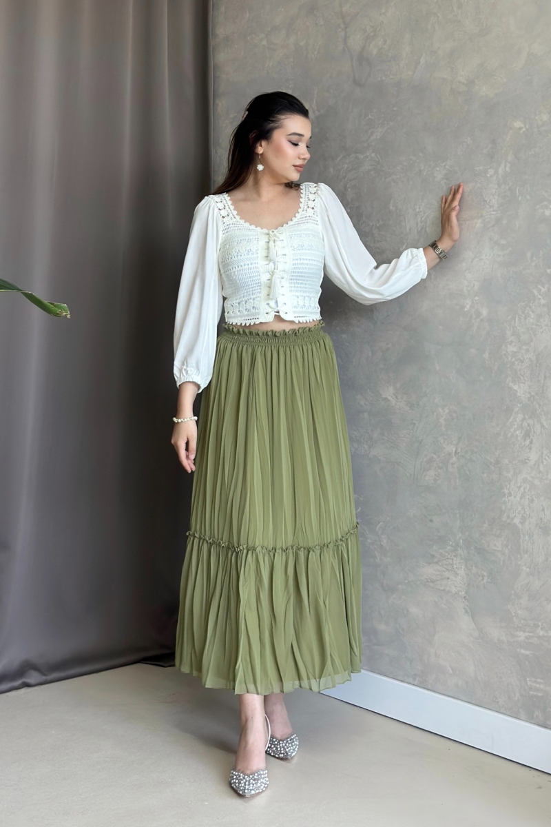 İlay Rozerin Beyaz Crop Bluz