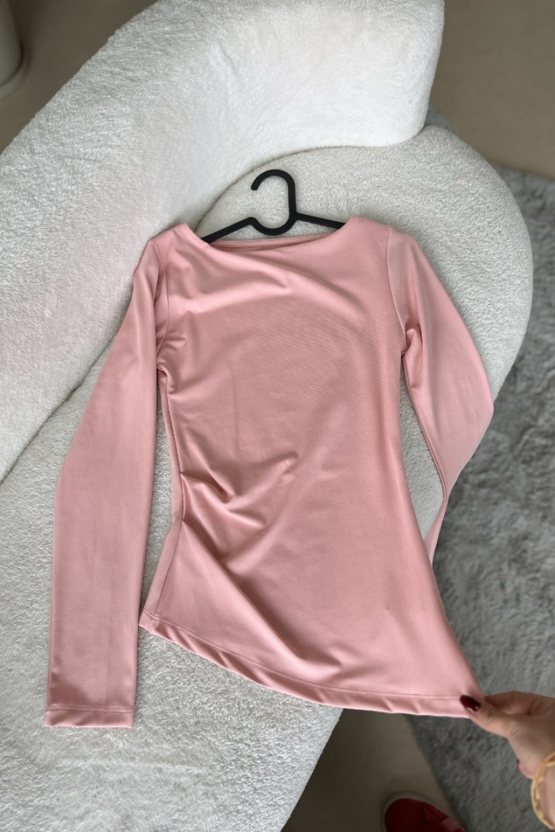 Leyla Pudra Asimetrik Bluz