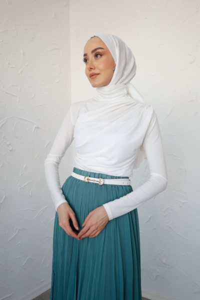 Zahel Beyaz Drapeli Dik Yaka Bluz