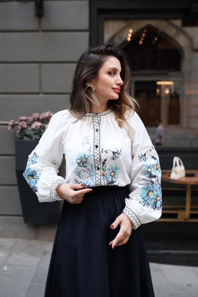 Poll Evin Beyaz Gömlek