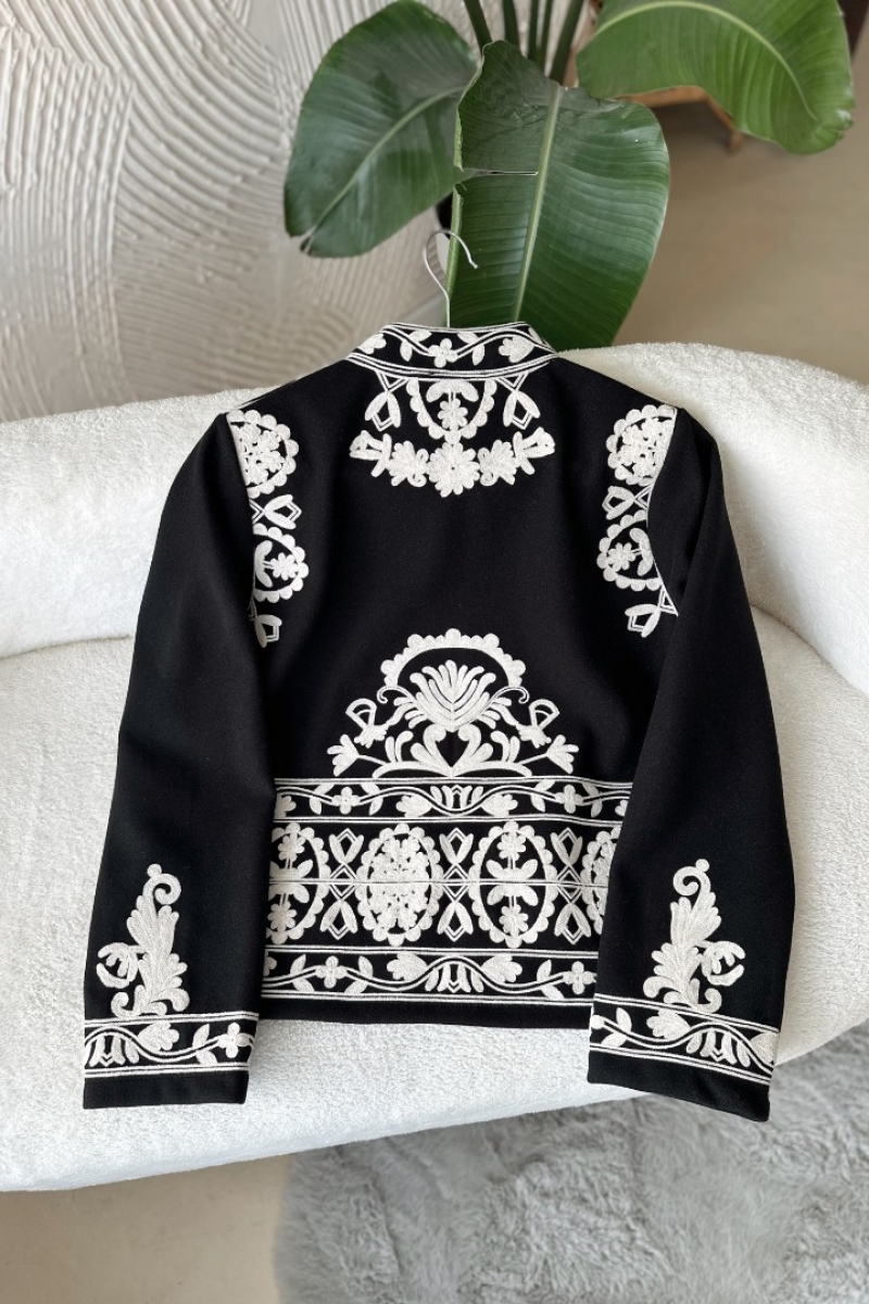 Poll Hira Siyah Ceket