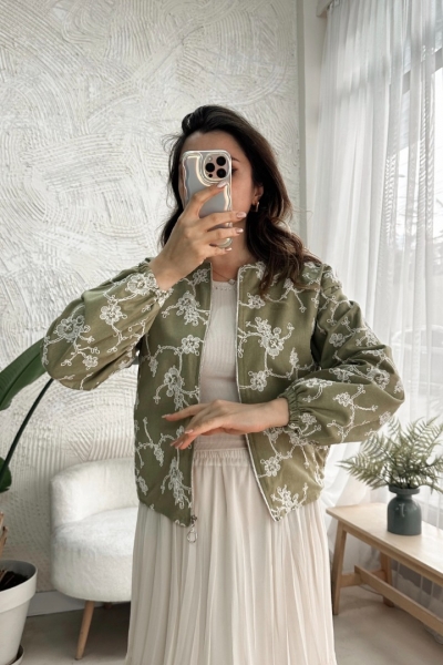 Poll Leman Yeşil Ceket