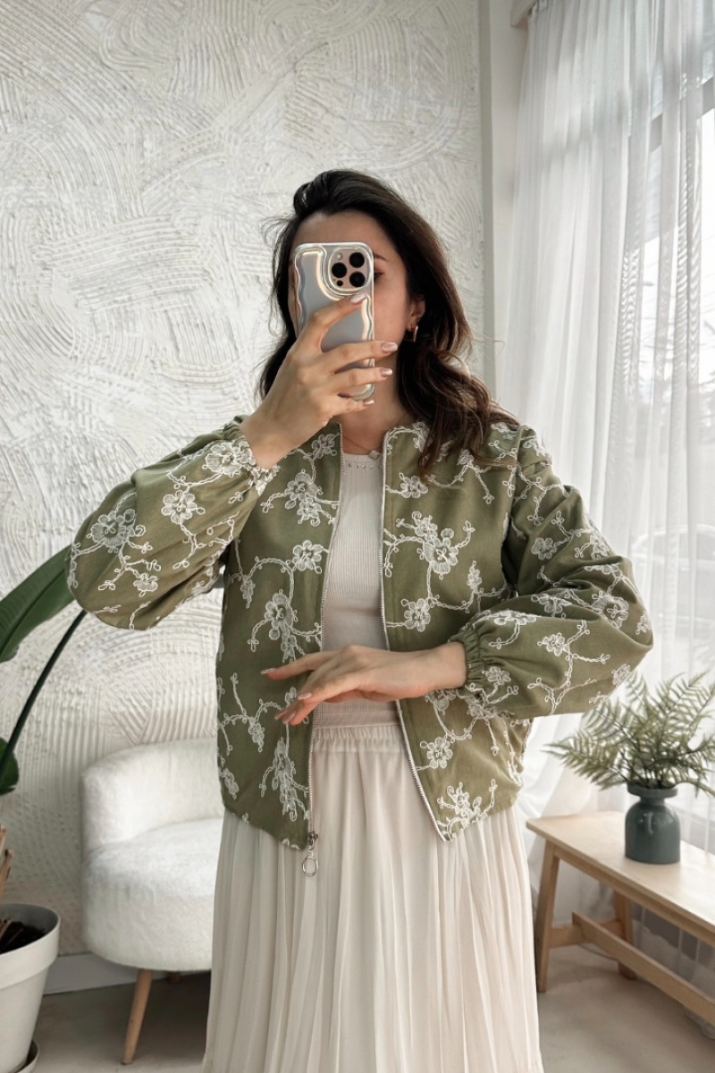 Poll Leman Yeşil Ceket