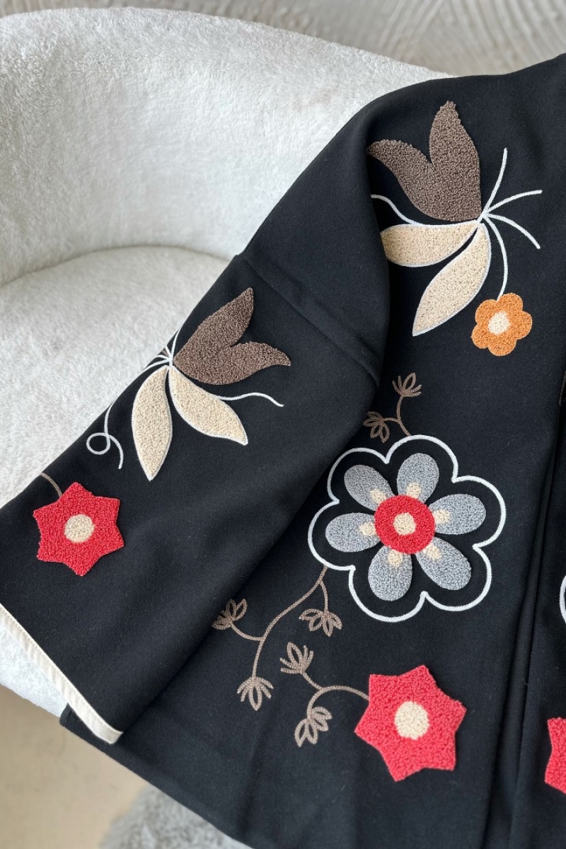 Kardelen Siyah Ceket