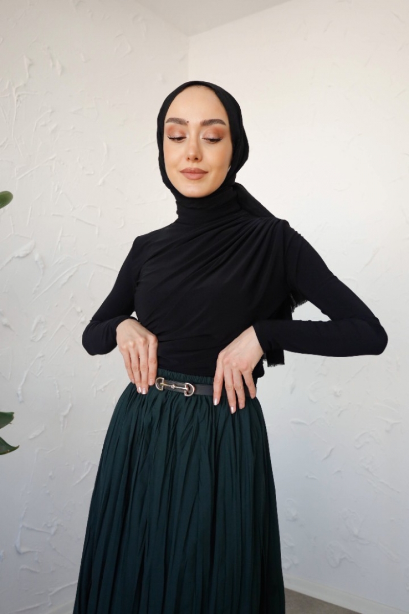 Zahel Siyah Drapeli Dik Yaka Bluz