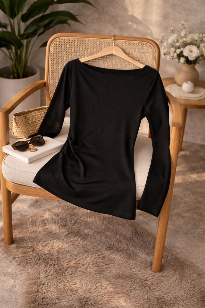 Leyla Siyah Asimetrik Bluz